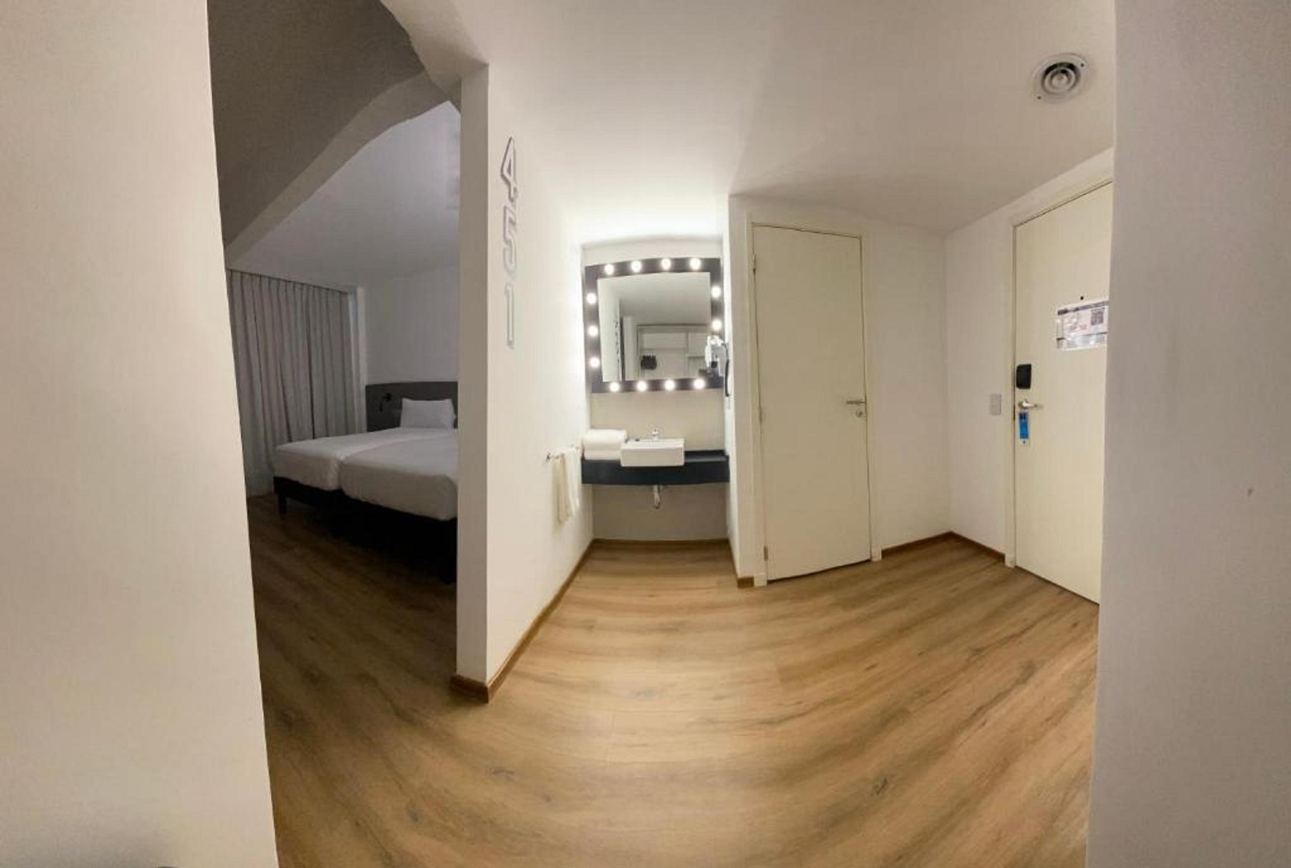 Ibis Styles Buenos Aires Florida Hotel Bagian luar foto